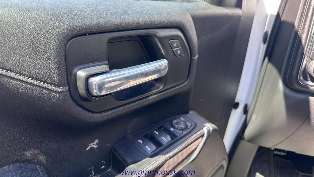 Chevrolet SILVERADO  2021 à Saint-Hyacinthe, Québec - 7 - w1024h768px