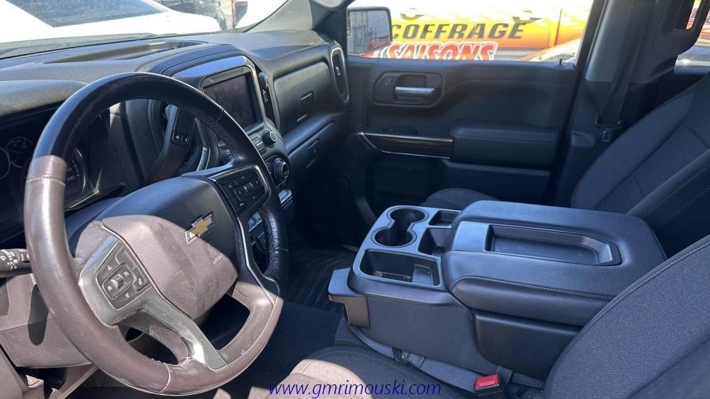 Chevrolet SILVERADO  2021 à Saint-Hyacinthe, Québec - 9 - w1024h768px