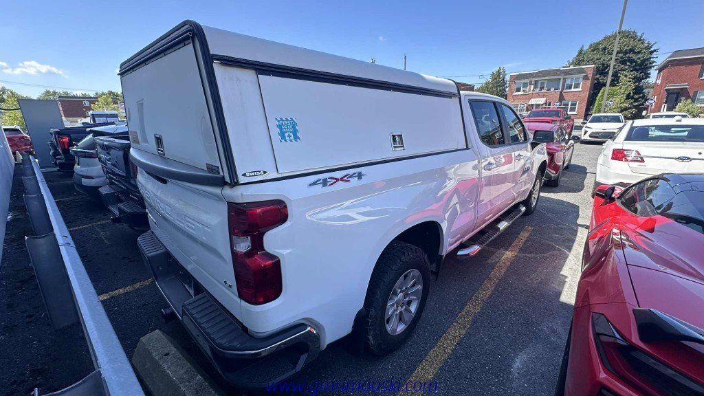 Chevrolet SILVERADO  2021 à Saint-Hyacinthe, Québec - 3 - w1024h768px
