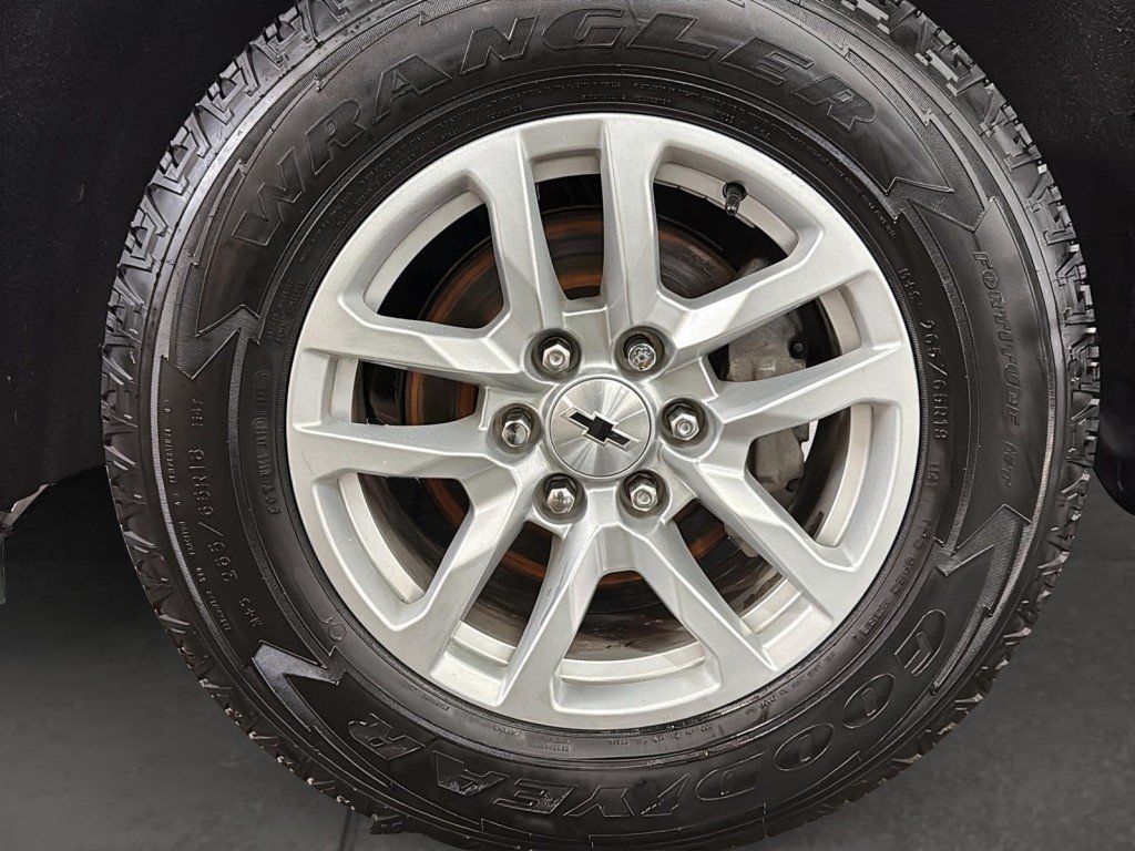 Chevrolet SILVERADO  2021 à Saint-Hyacinthe, Québec - 7 - w1024h768px