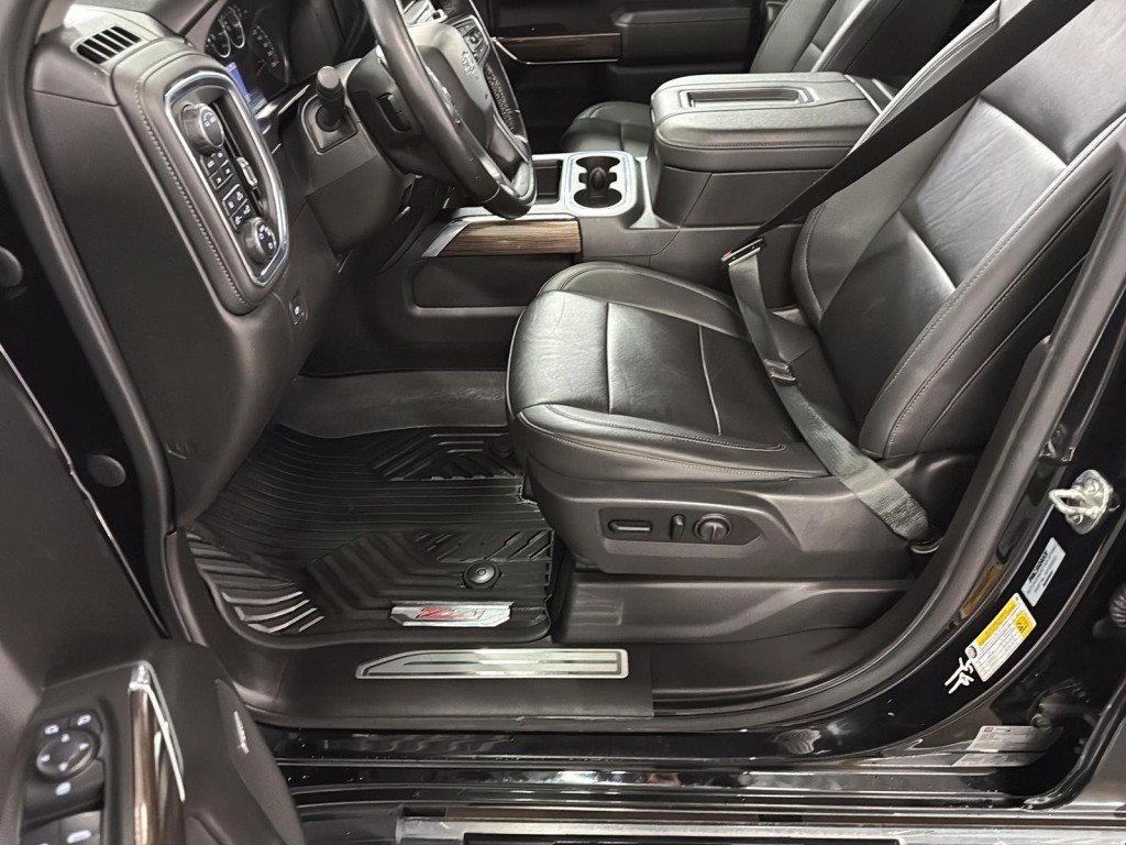 Chevrolet SILVERADO  2021 à Saint-Hyacinthe, Québec - 9 - w1024h768px