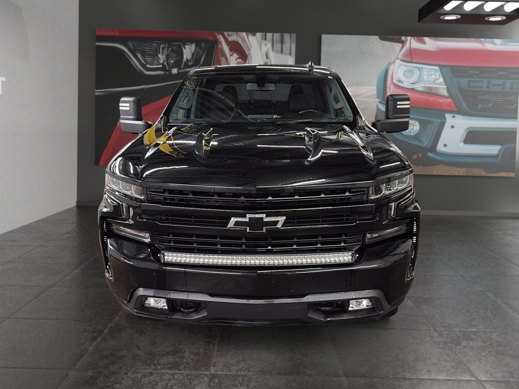 Chevrolet SILVERADO  2021 à Saint-Hyacinthe, Québec - 2 - w1024h768px