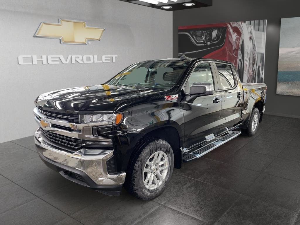 Chevrolet Silverado  2022 à Saint-Hyacinthe, Québec - 1 - w1024h768px