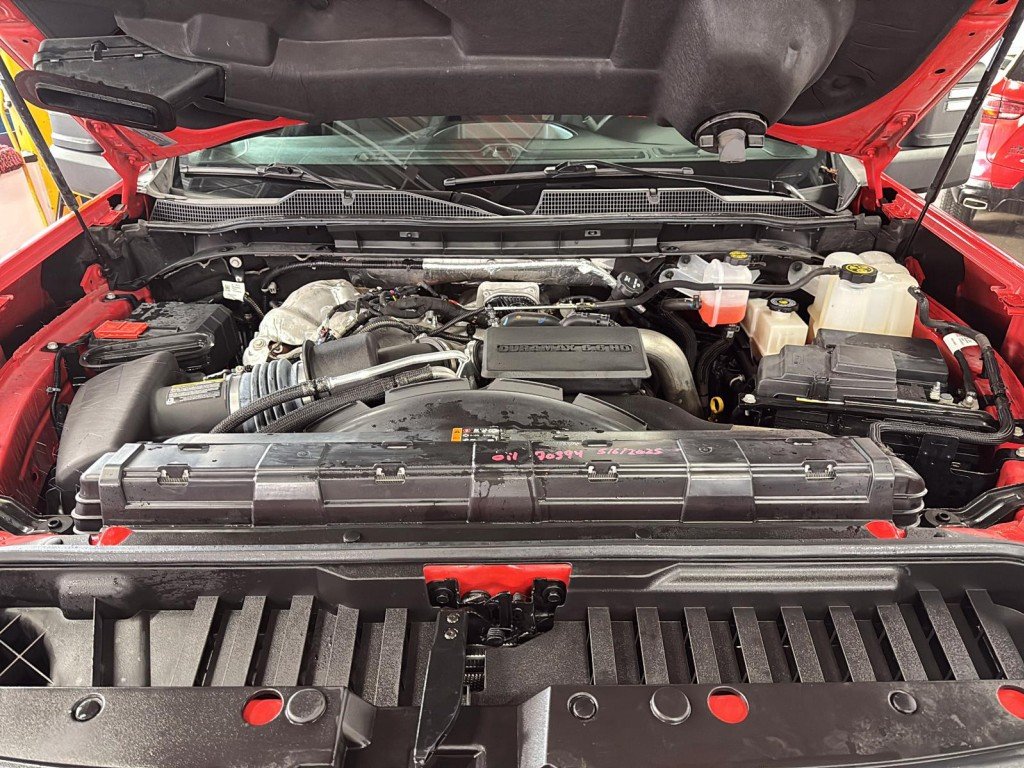 Chevrolet SILVERADO  2024 à Saint-Hyacinthe, Québec - 2 - w1024h768px