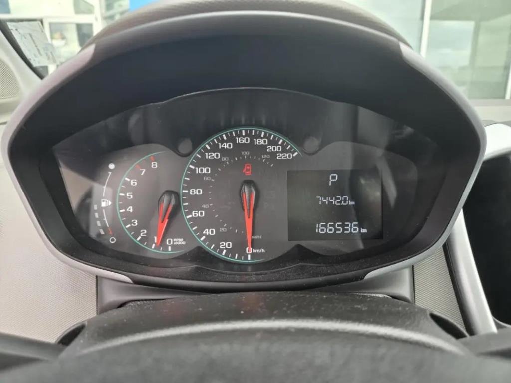 Chevrolet Sonic  2017 à Saint-Hyacinthe, Québec - 11 - w1024h768px