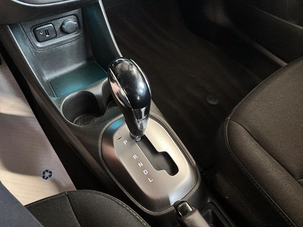 Chevrolet Spark  2017 à Saint-Hyacinthe, Québec - 14 - w1024h768px