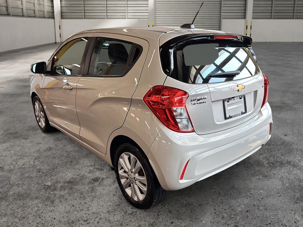 Chevrolet Spark  2017 à Saint-Hyacinthe, Québec - 4 - w1024h768px