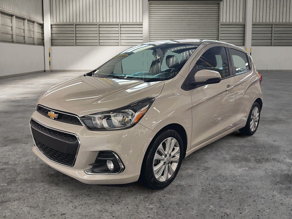Chevrolet Spark  2017 à Saint-Hyacinthe, Québec - 1 - w1024h768px