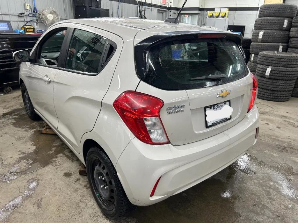 Chevrolet Spark  2017 à Saint-Hyacinthe, Québec - 2 - w1024h768px