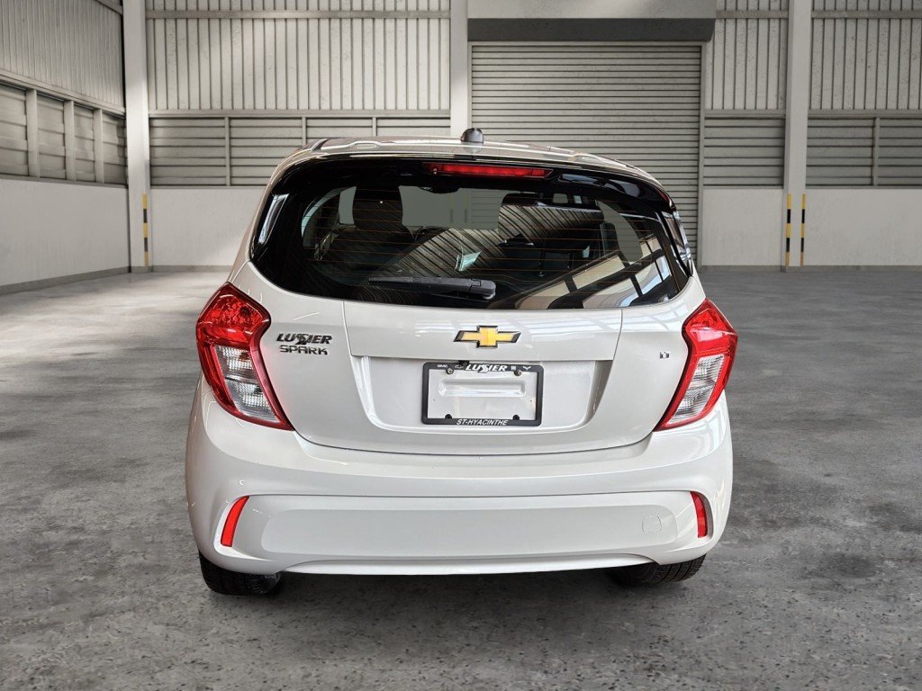 Chevrolet Spark  2017 à Saint-Hyacinthe, Québec - 3 - w1024h768px