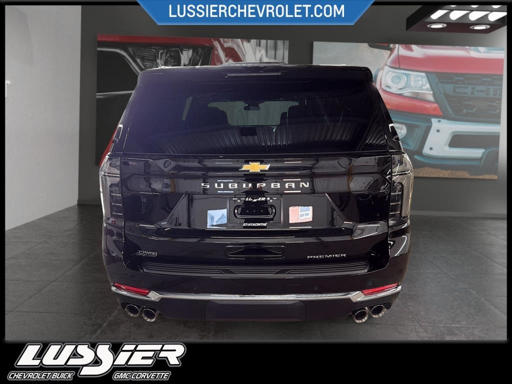2025 Chevrolet SUBURBAN SÉRIE 1500 – 4 RM in Saint-Hyacinthe, Quebec - 3 - w1024h768px