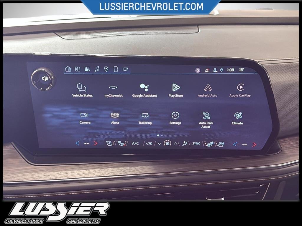 2025 Chevrolet SUBURBAN SÉRIE 1500 – 4 RM in Saint-Hyacinthe, Quebec - 18 - w1024h768px