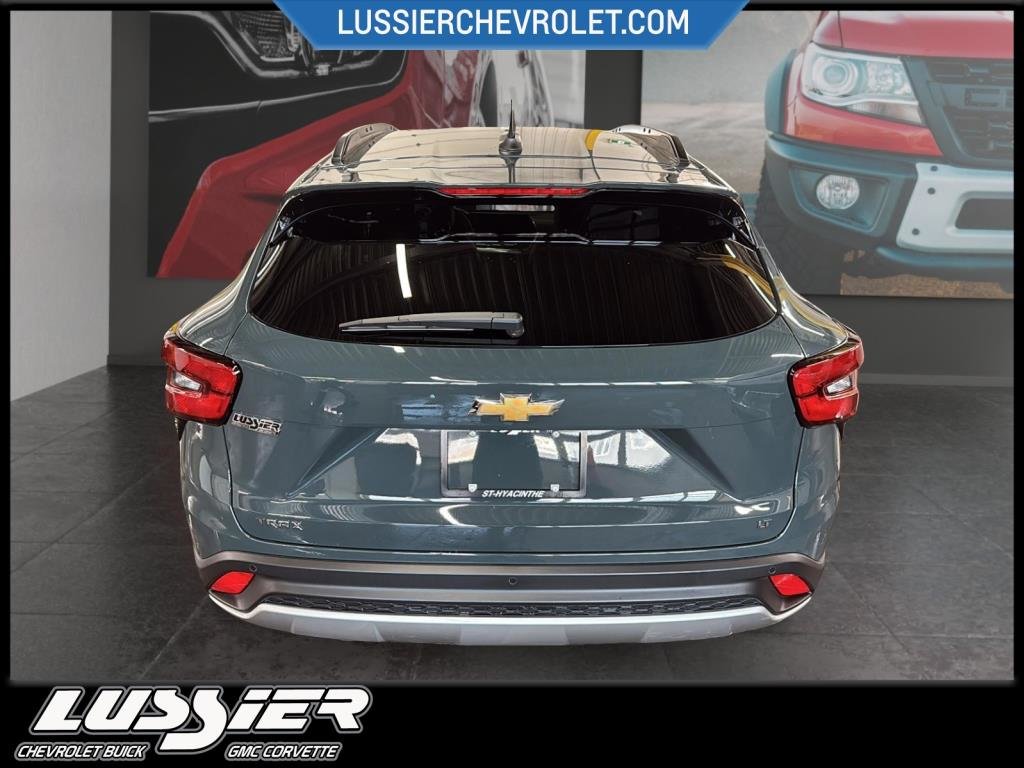 2025 Chevrolet TRAX LT in Saint-Hyacinthe, Quebec - 3 - w1024h768px