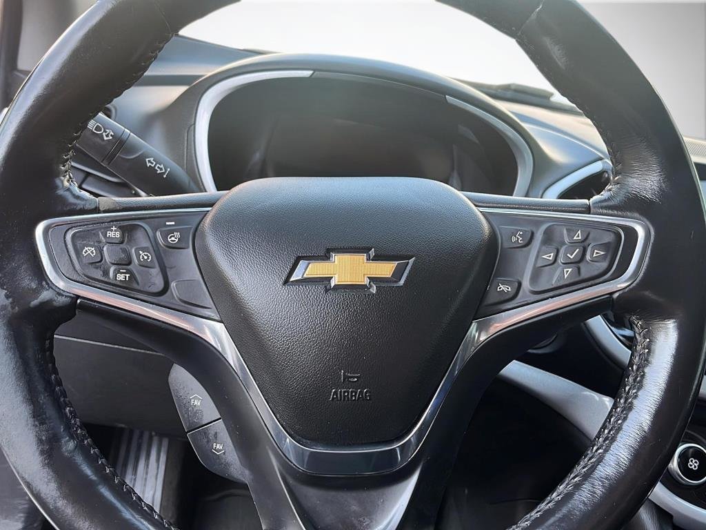 2017 Chevrolet Volt in Saint-Hyacinthe, Quebec - 11 - w1024h768px