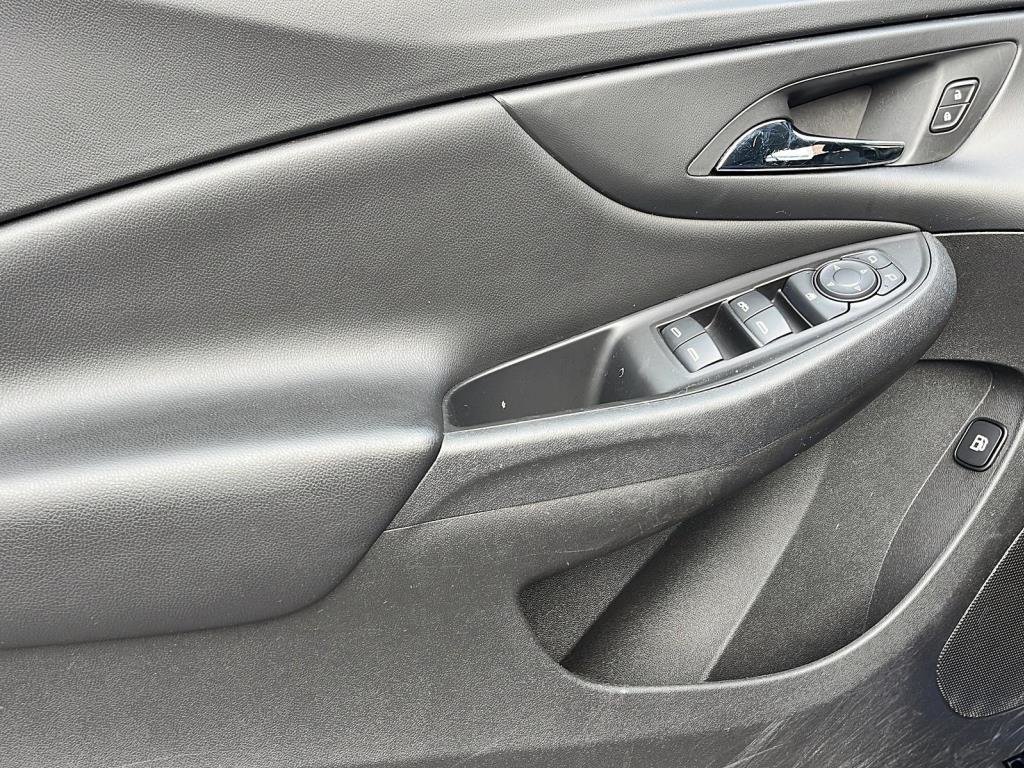 Chevrolet Volt  2017 à Saint-Hyacinthe, Québec - 8 - w1024h768px