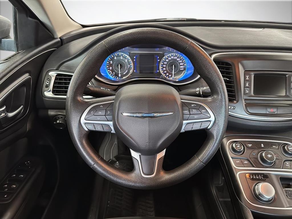 Chrysler 200  2016 à Saint-Hyacinthe, Québec - 12 - w1024h768px