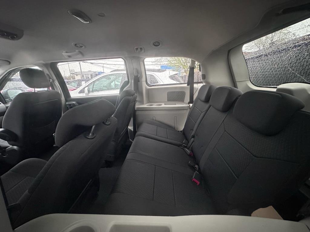 Dodge Grand Caravan  2010 à Saint-Hyacinthe, Québec - 9 - w1024h768px