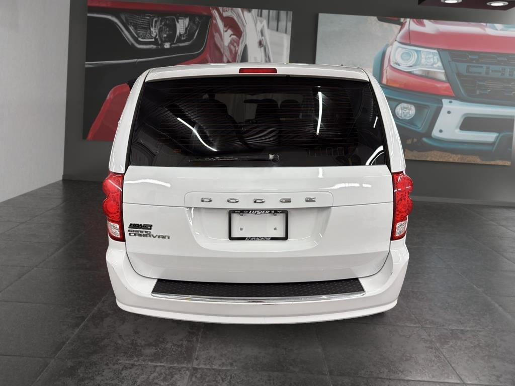2017 Dodge Grand Caravan in Saint-Hyacinthe, Quebec - 3 - w1024h768px