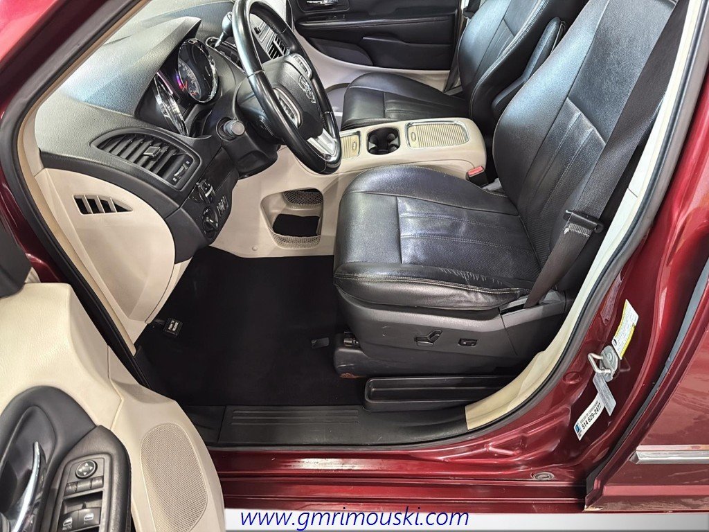 Dodge GRAND CARAVAN  2017 à Saint-Hyacinthe, Québec - 9 - w1024h768px