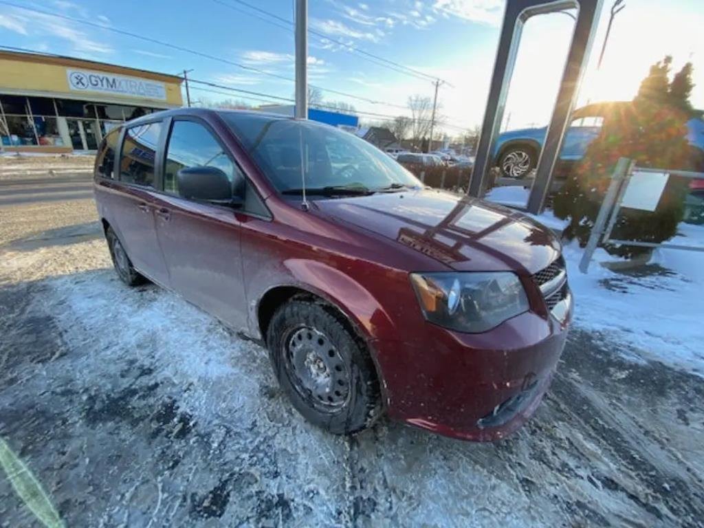 2018 Dodge Grand Caravan in Saint-Hyacinthe, Quebec - 1 - w1024h768px