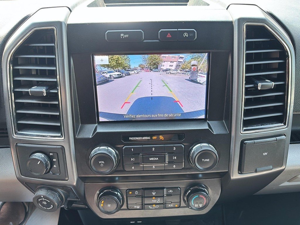 2020 Ford F-150 in Saint-Hyacinthe, Quebec - 15 - w1024h768px