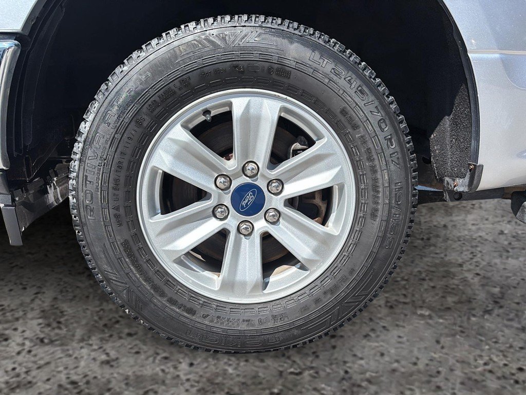 2020 Ford F-150 in Saint-Hyacinthe, Quebec - 6 - w1024h768px