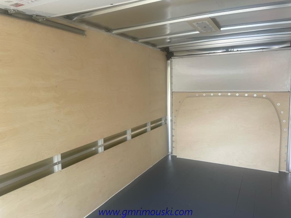 GMC SAVANA  2023 à Saint-Hyacinthe, Québec - 19 - w1024h768px