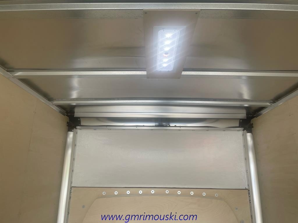 GMC SAVANA  2023 à Saint-Hyacinthe, Québec - 18 - w1024h768px