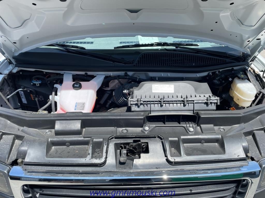 GMC SAVANA  2023 à Saint-Hyacinthe, Québec - 3 - w1024h768px