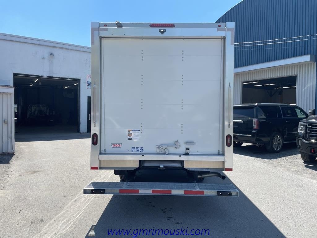 GMC SAVANA  2023 à Saint-Hyacinthe, Québec - 9 - w1024h768px