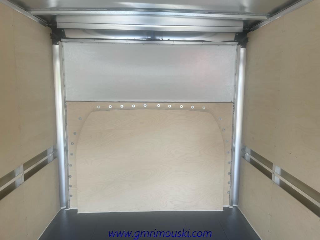 GMC SAVANA  2023 à Saint-Hyacinthe, Québec - 17 - w1024h768px