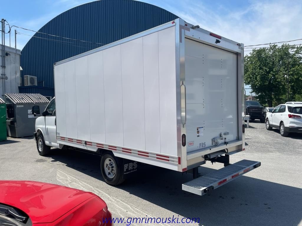 GMC SAVANA  2023 à Saint-Hyacinthe, Québec - 8 - w1024h768px