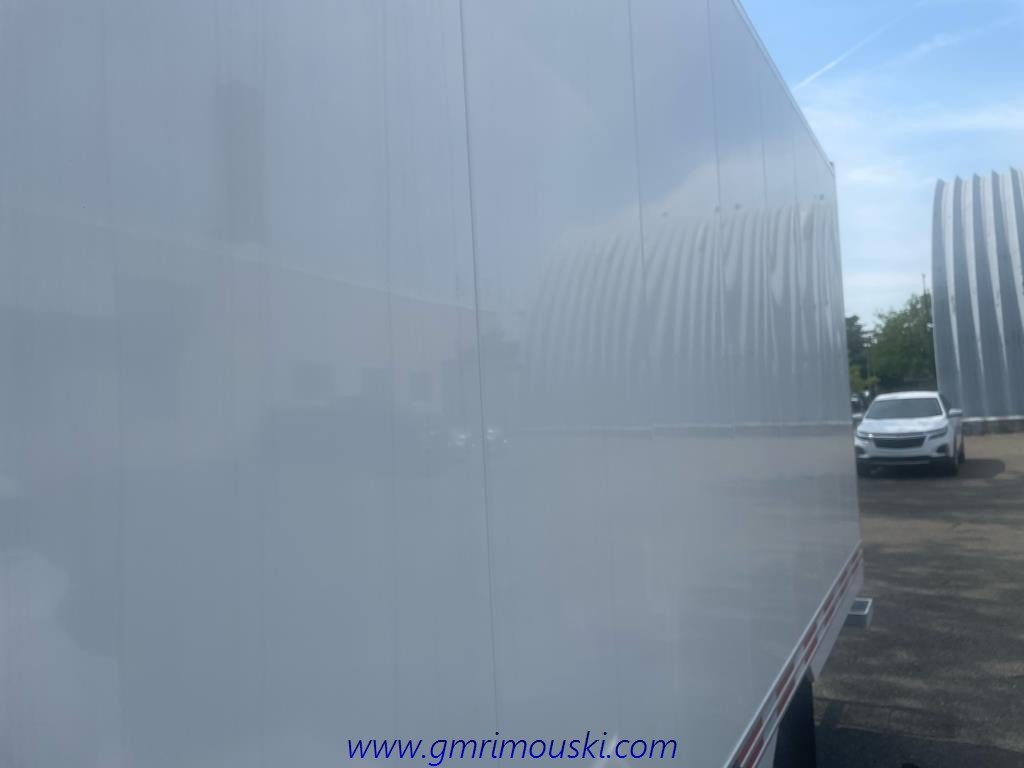 GMC SAVANA  2023 à Saint-Hyacinthe, Québec - 4 - w1024h768px