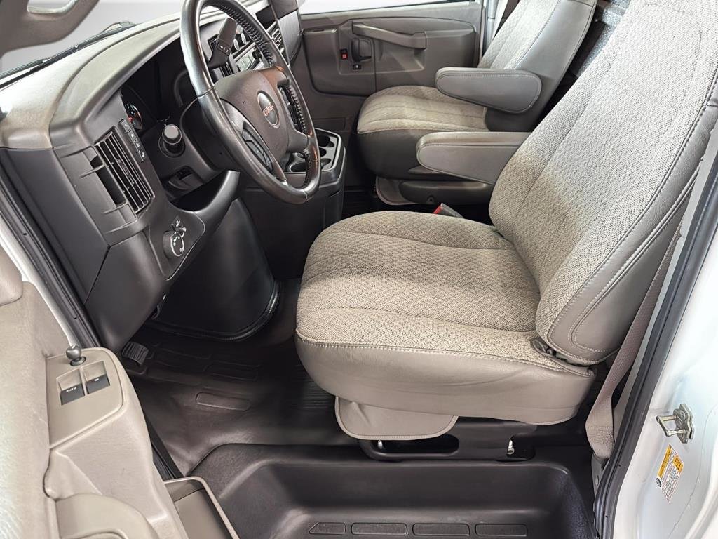 2023 GMC Savana in Saint-Hyacinthe, Quebec - 9 - w1024h768px