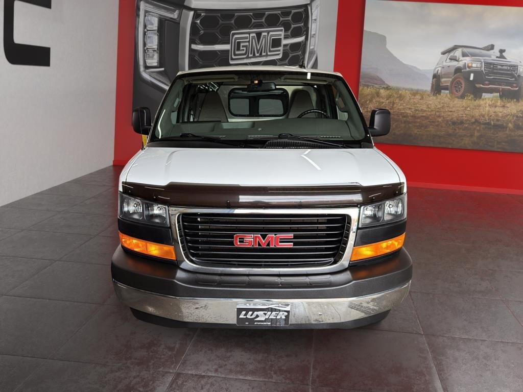 2023 GMC Savana in Saint-Hyacinthe, Quebec - 2 - w1024h768px