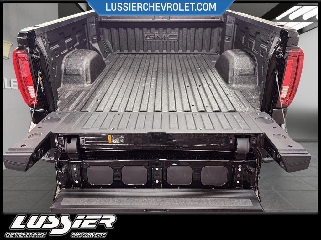 GMC SIERRA 1500 CREW CAB 4WD  2026 à Saint-Hyacinthe, Québec - 17 - w1024h768px