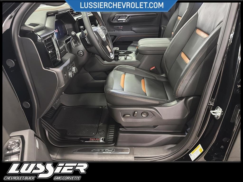 2026 GMC SIERRA 1500 CREW CAB 4WD in Saint-Hyacinthe, Quebec - 9 - w1024h768px
