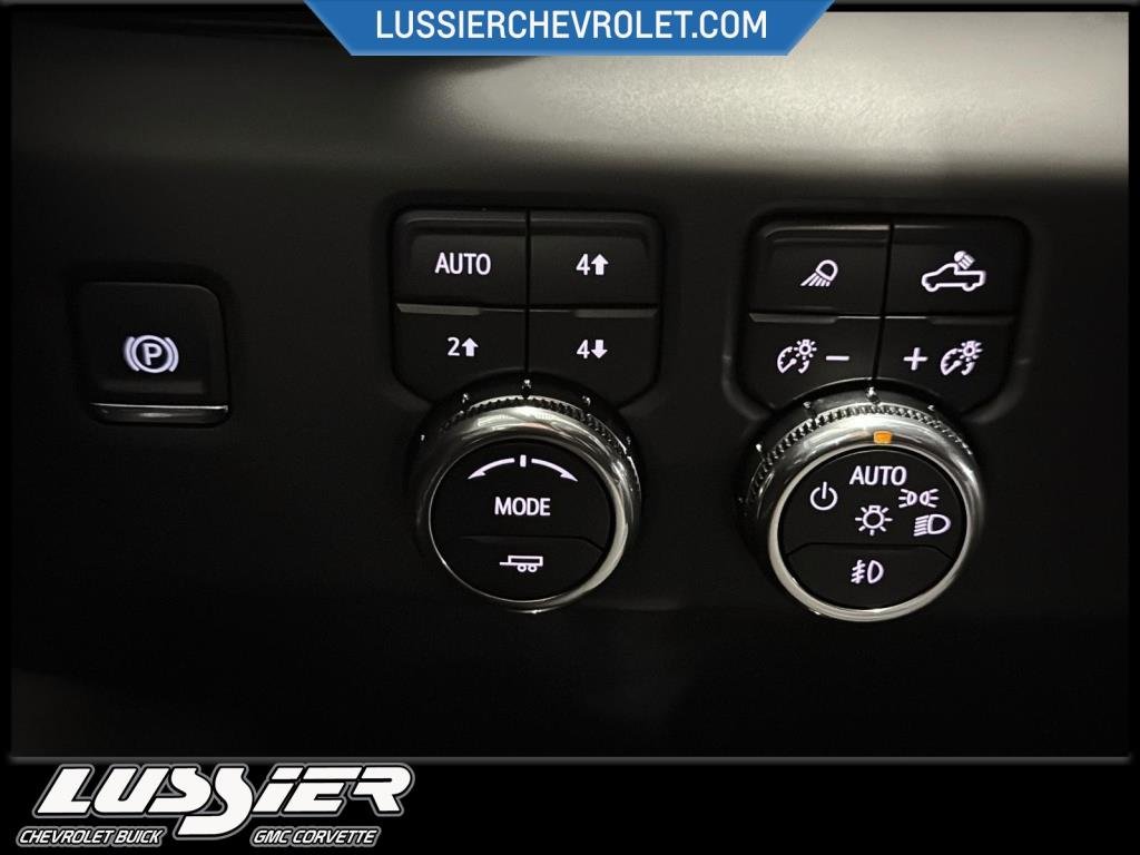 2026 GMC SIERRA 1500 CREW CAB 4WD in Saint-Hyacinthe, Quebec - 16 - w1024h768px