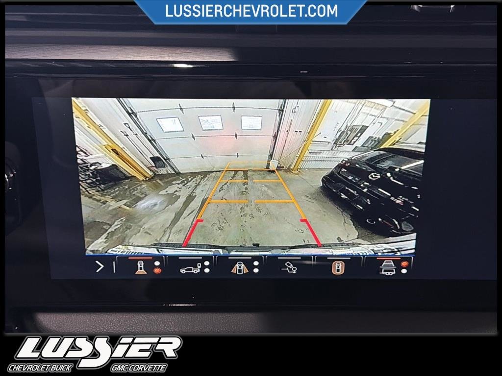 2026 GMC SIERRA 1500 CREW CAB 4WD in Saint-Hyacinthe, Quebec - 19 - w1024h768px