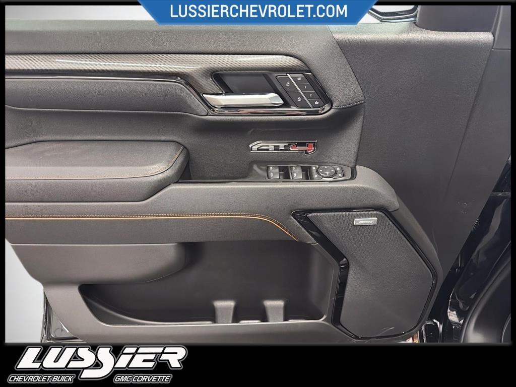 2026 GMC SIERRA 1500 CREW CAB 4WD in Saint-Hyacinthe, Quebec - 11 - w1024h768px