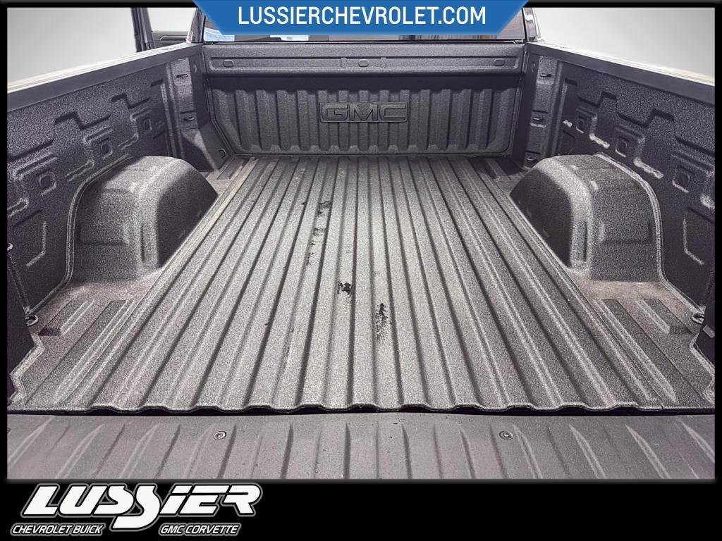 2026 GMC SIERRA 1500 CREW CAB 4WD in Saint-Hyacinthe, Quebec - 17 - w1024h768px