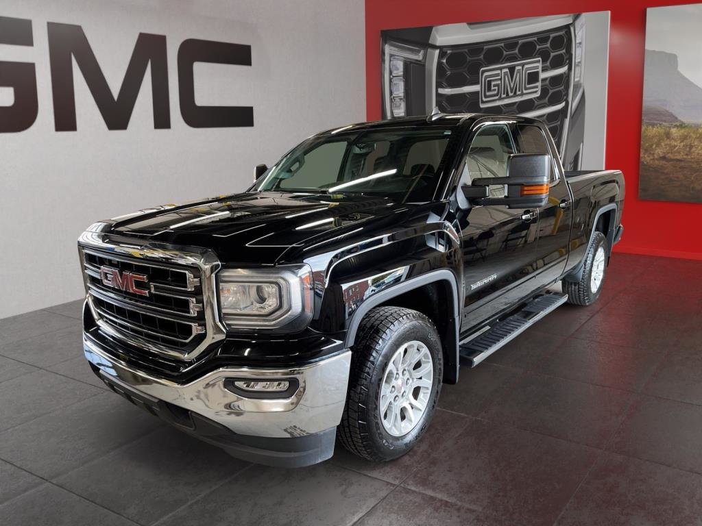 2016 GMC Sierra in Saint-Hyacinthe, Quebec - 1 - w1024h768px