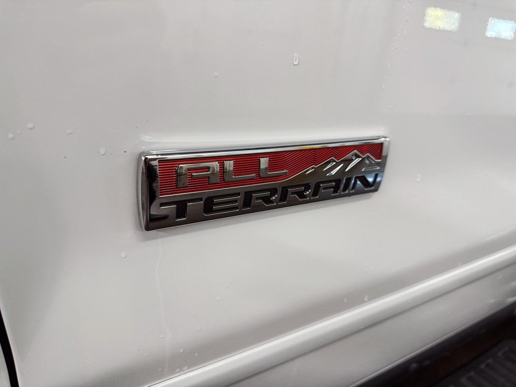 GMC SIERRA  2017 à Saint-Hyacinthe, Québec - 6 - w1024h768px