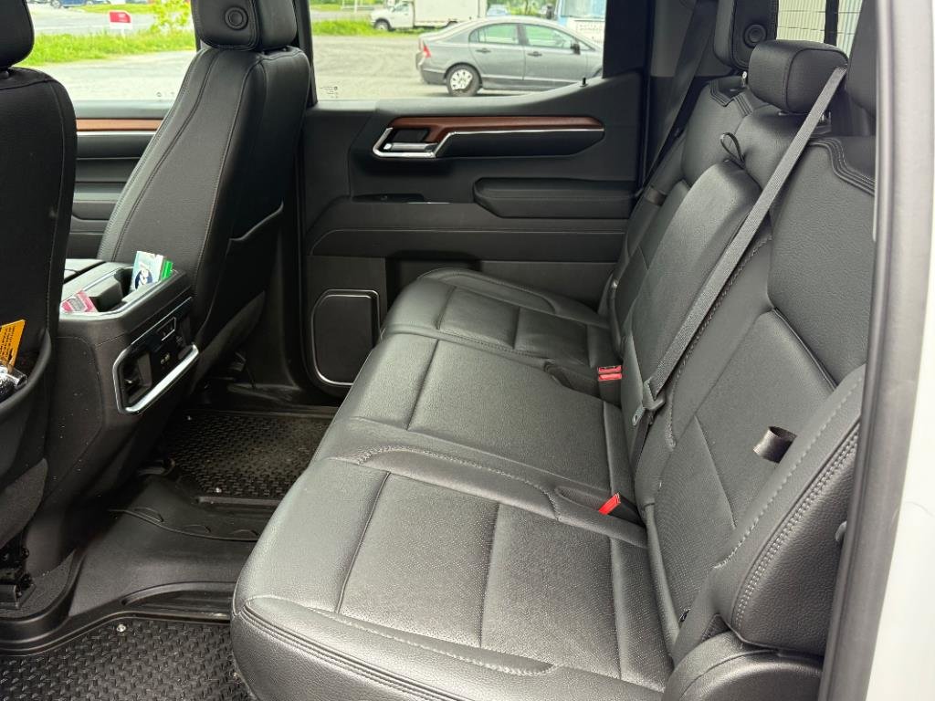 2022 GMC Sierra in Saint-Hyacinthe, Quebec - 7 - w1024h768px