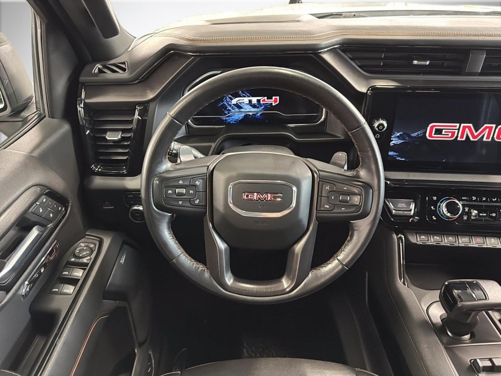 GMC SIERRA  2022 à Saint-Hyacinthe, Québec - 10 - w1024h768px