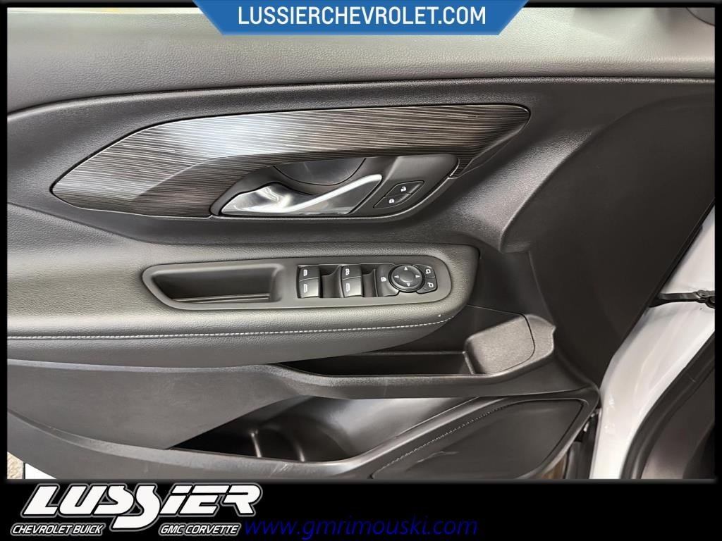 GMC TERRAIN  2024 à Saint-Hyacinthe, Québec - 11 - w1024h768px