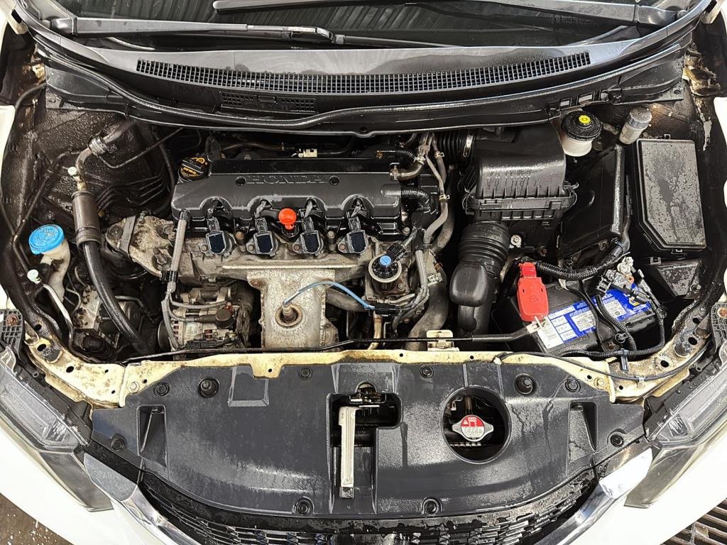 Honda Civic  2013 à Saint-Hyacinthe, Québec - 8 - w1024h768px