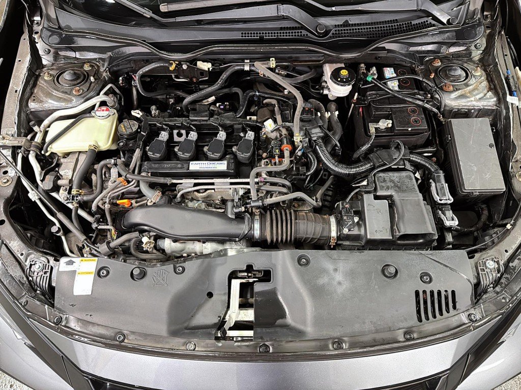 Honda CIVIC  2017 à Saint-Hyacinthe, Québec - 8 - w1024h768px