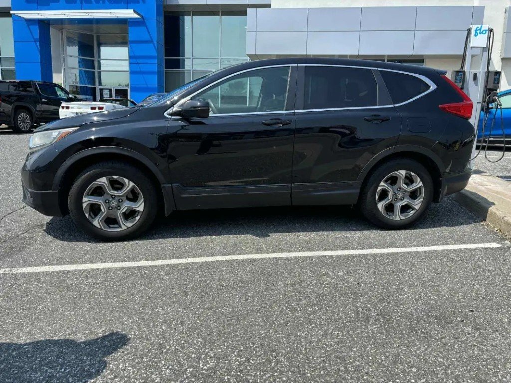 2017 Honda CR-V in Saint-Hyacinthe, Quebec - 2 - w1024h768px