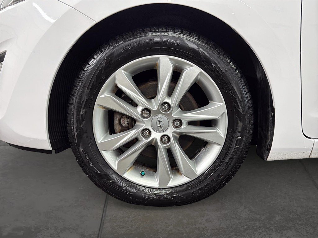 Hyundai ELANTRA GT  2014 à Saint-Hyacinthe, Québec - 7 - w1024h768px